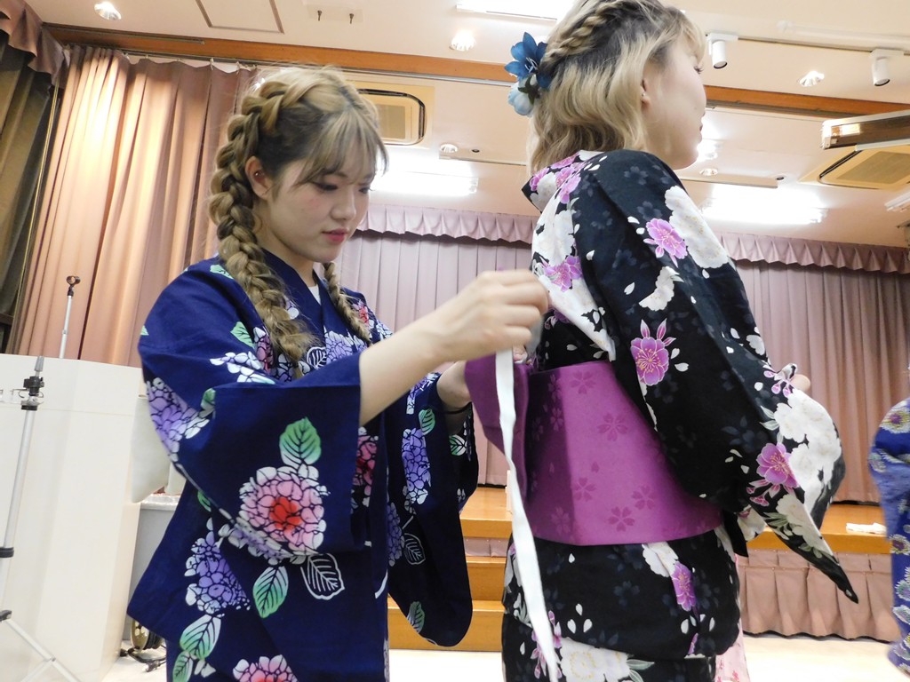 浴衣着付け授業♬